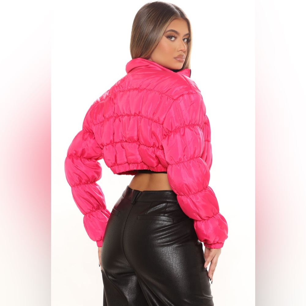 We're On The Go Cropped Puffer Jacket - Pink. Watch the VIDEO - Picture 4 of 6